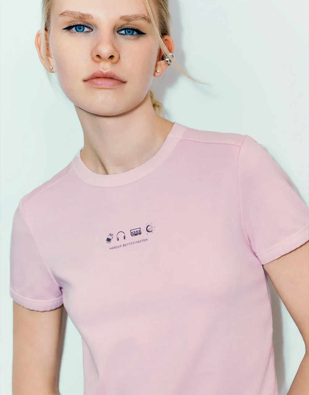 Printed Crew Neck Skinny T-Shirt sold by Urban Revivo product image thumbnail 4