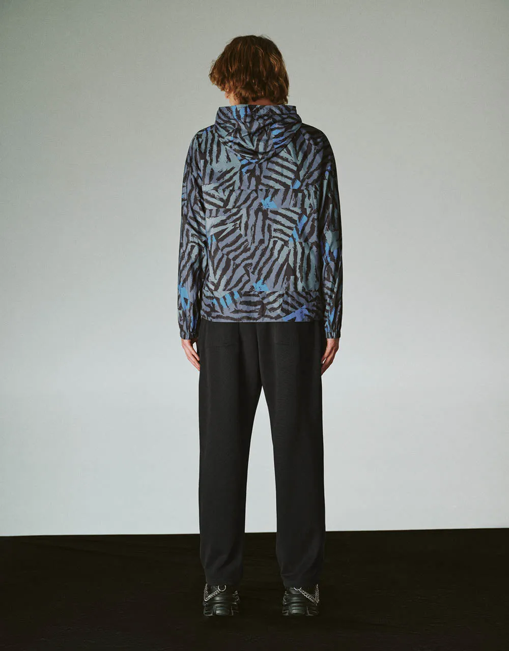 Drawstring Waist Knitted Carrot Fit Pants sold by Urban Revivo product image thumbnail 5