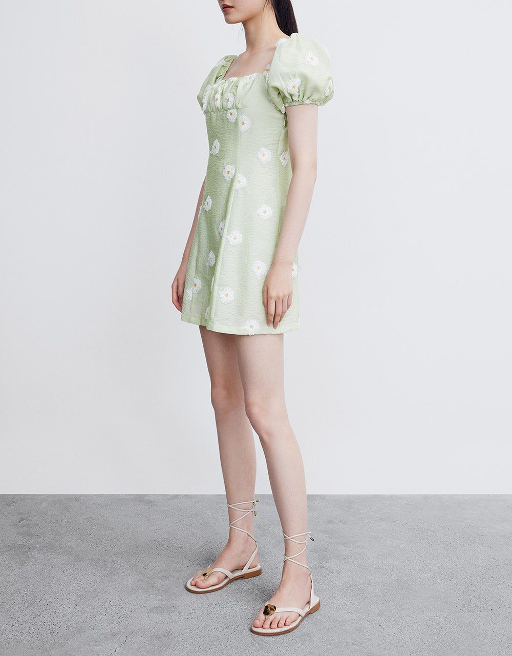 Square Neck Floral Dress sold by Urban Revivo product image thumbnail 5
