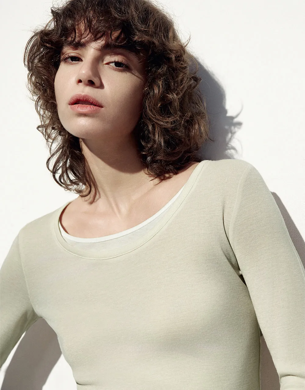 Crew Neck Knitted Skinny T-Shirt sold by Urban Revivo product image thumbnail 4