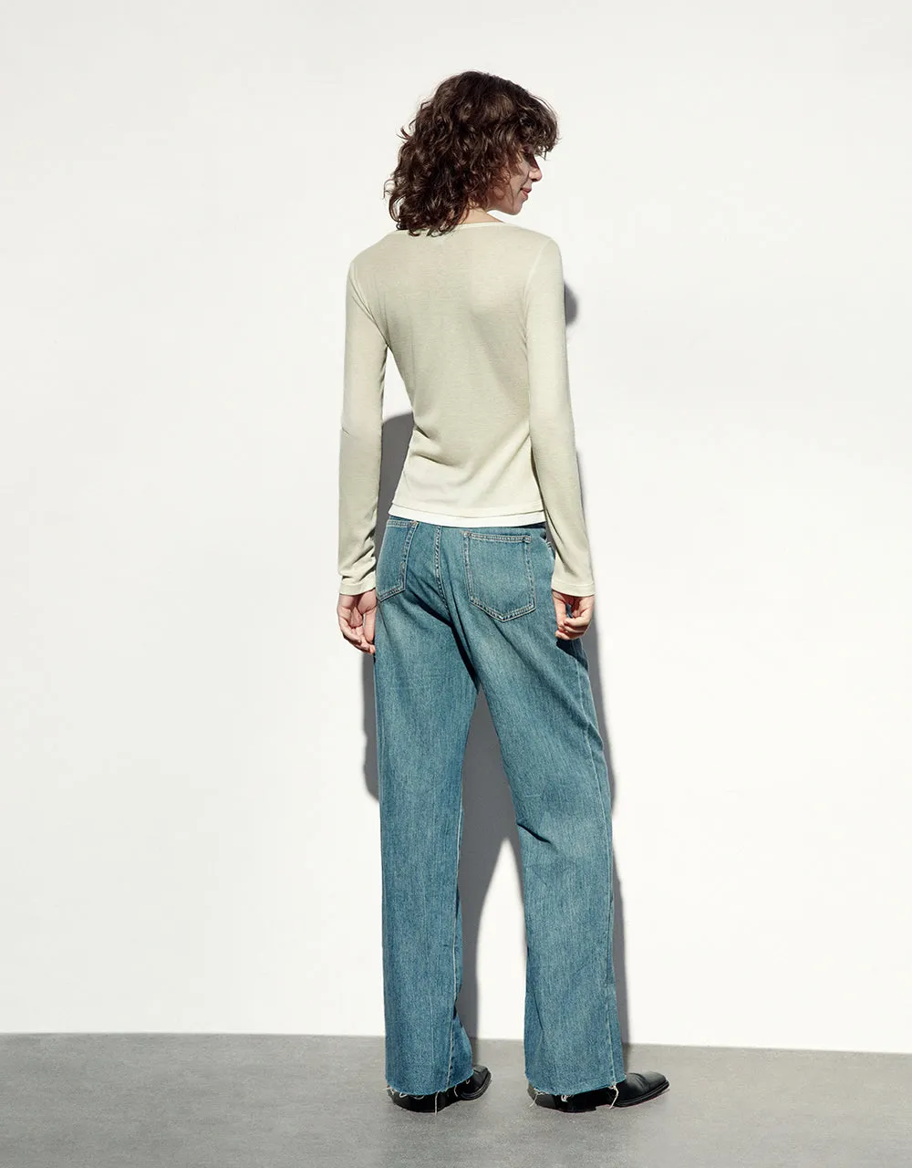 Crew Neck Knitted Skinny T-Shirt sold by Urban Revivo product image thumbnail 5