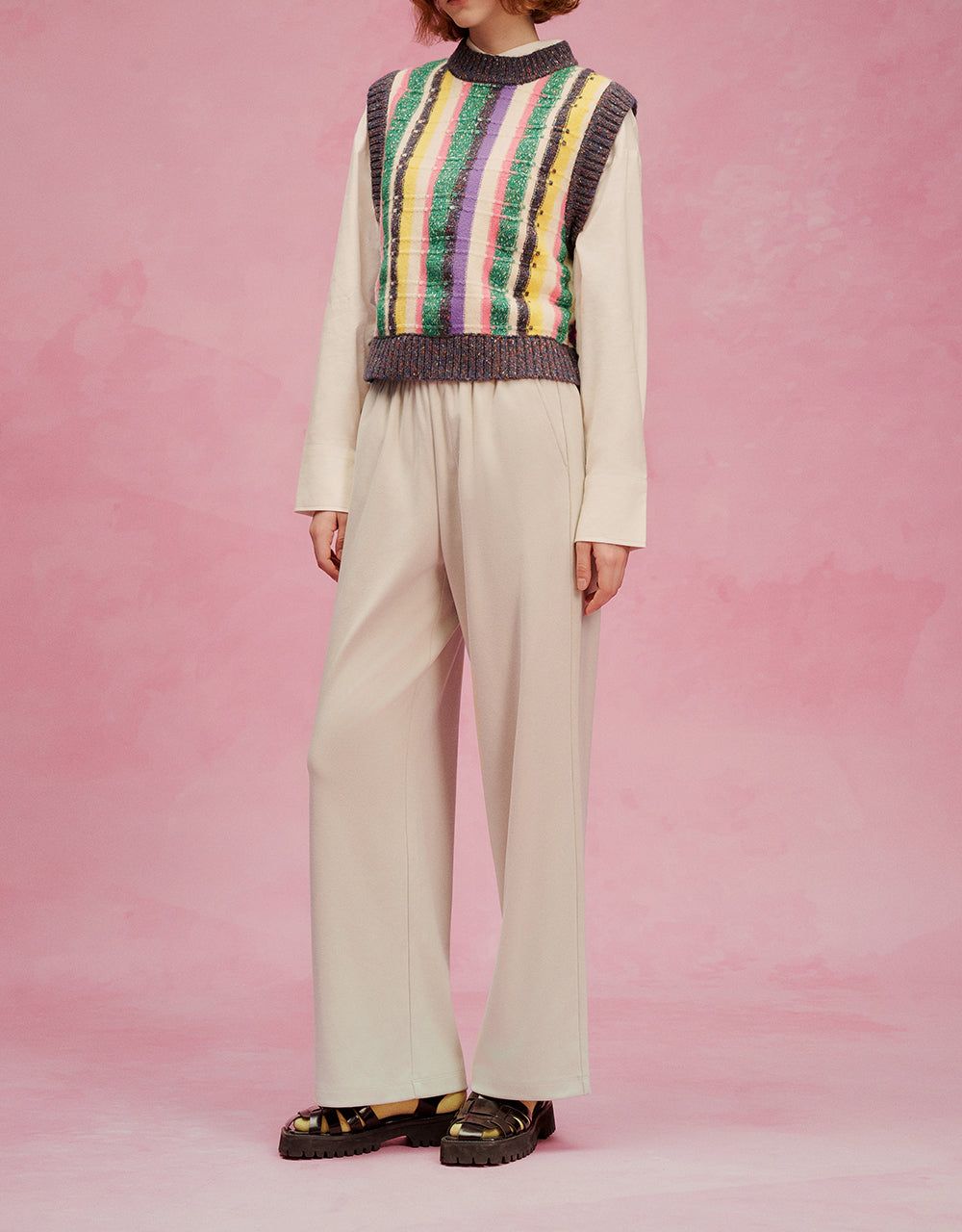 Elastic Waist Knitted Straight Pants sold by Urban Revivo product image thumbnail 4