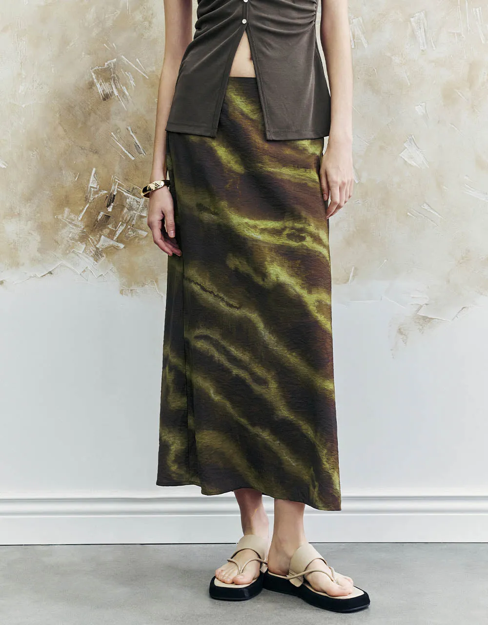 Striped Midi Fishtail Skirt sold by Urban Revivo product image thumbnail 2