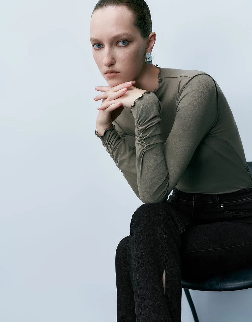 Turtle Neck Skinny Knitted T-Shirt sold by Urban Revivo product image thumbnail 4