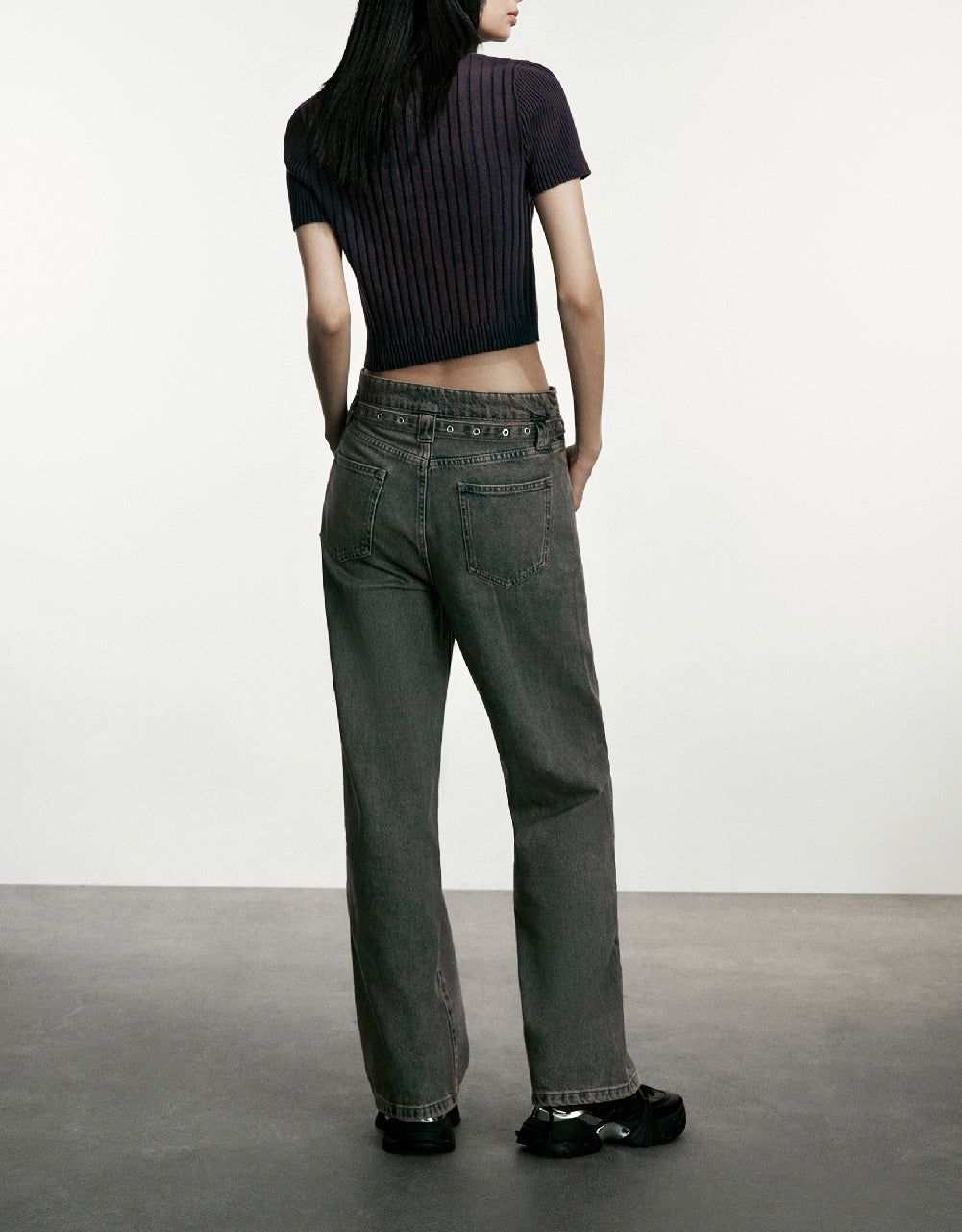 Crew Neck Knitted T-Shirt sold by Urban Revivo product image thumbnail 4