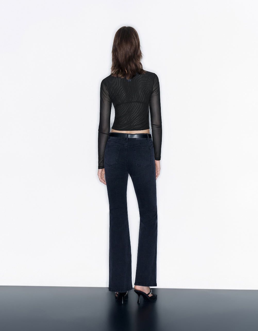 Ruched V-Neck Straight T-Shirt sold by Urban Revivo product image thumbnail 4