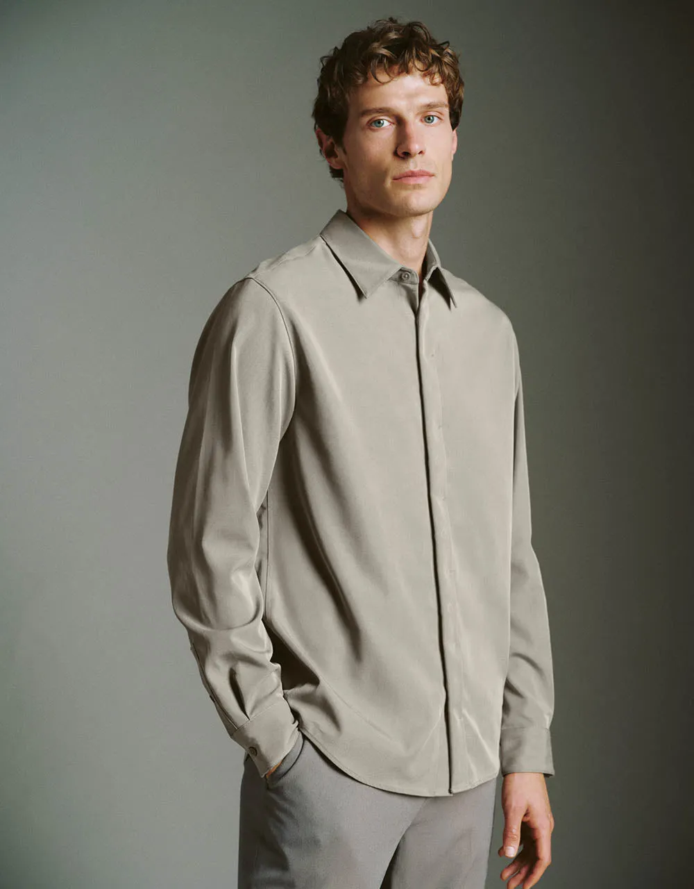 Button Up Straight Shirt sold by Urban Revivo product image thumbnail 3