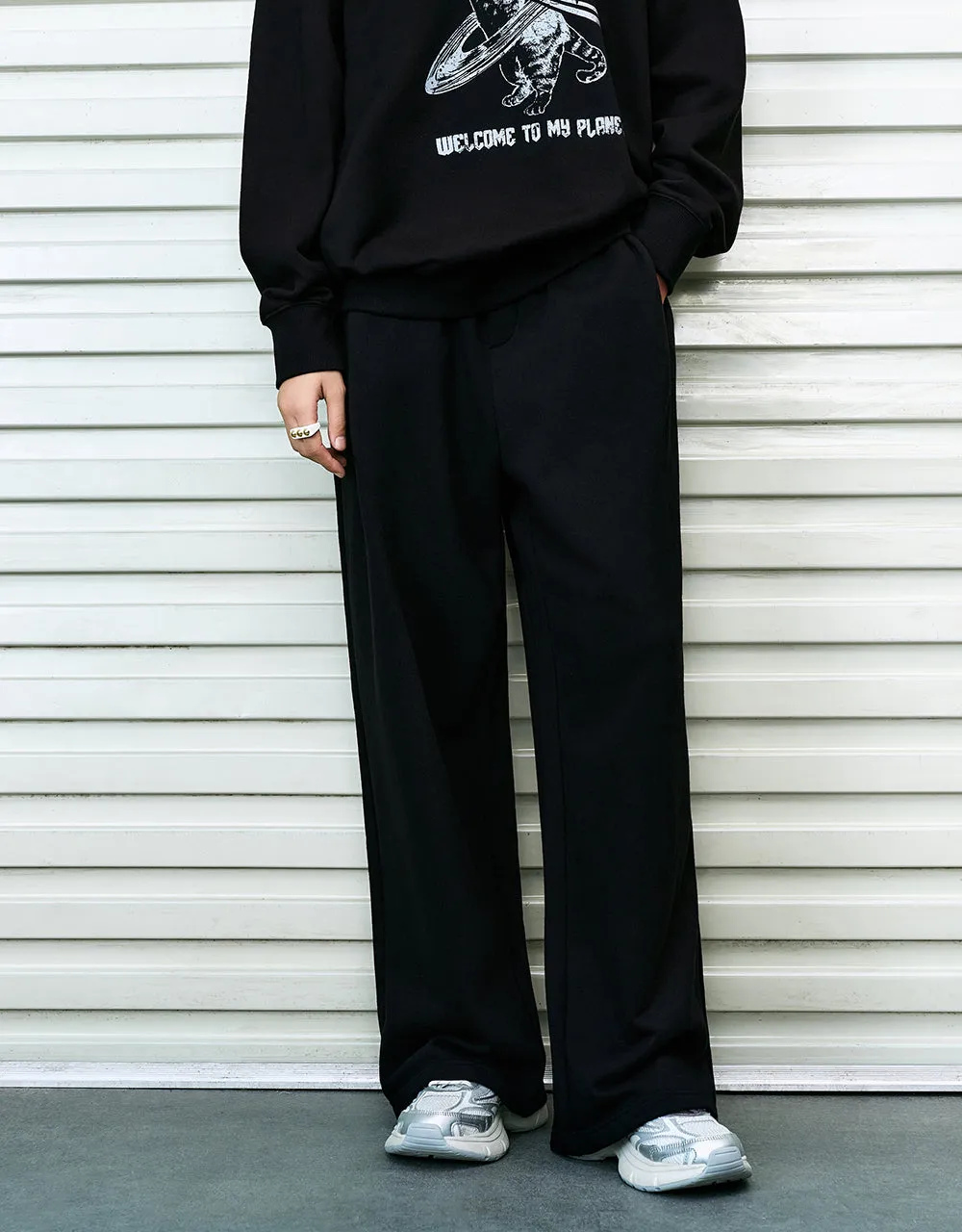 Elastic Waist Wide-Leg Knitted Pants sold by Urban Revivo product image thumbnail 2