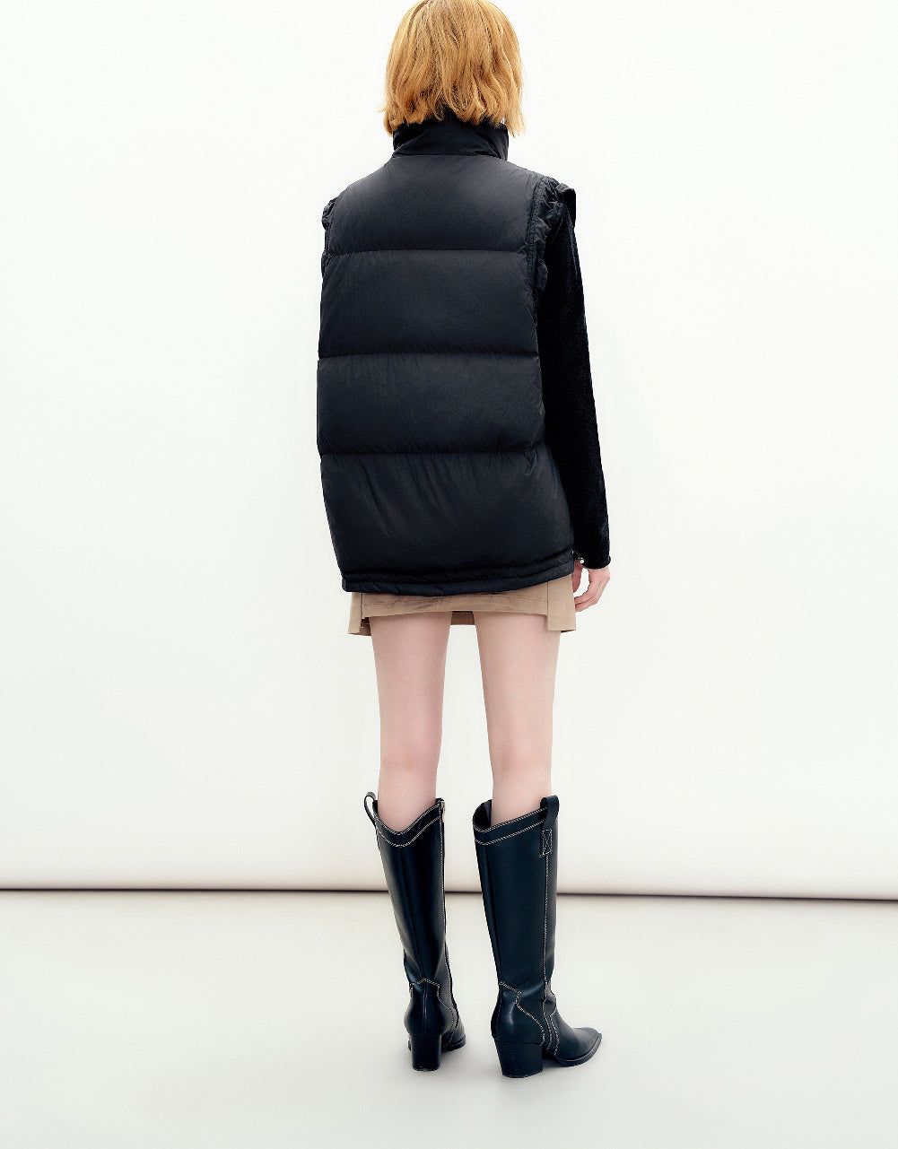Stand Collar Puffer Waistcoat With Pockets sold by Urban Revivo product image thumbnail 3