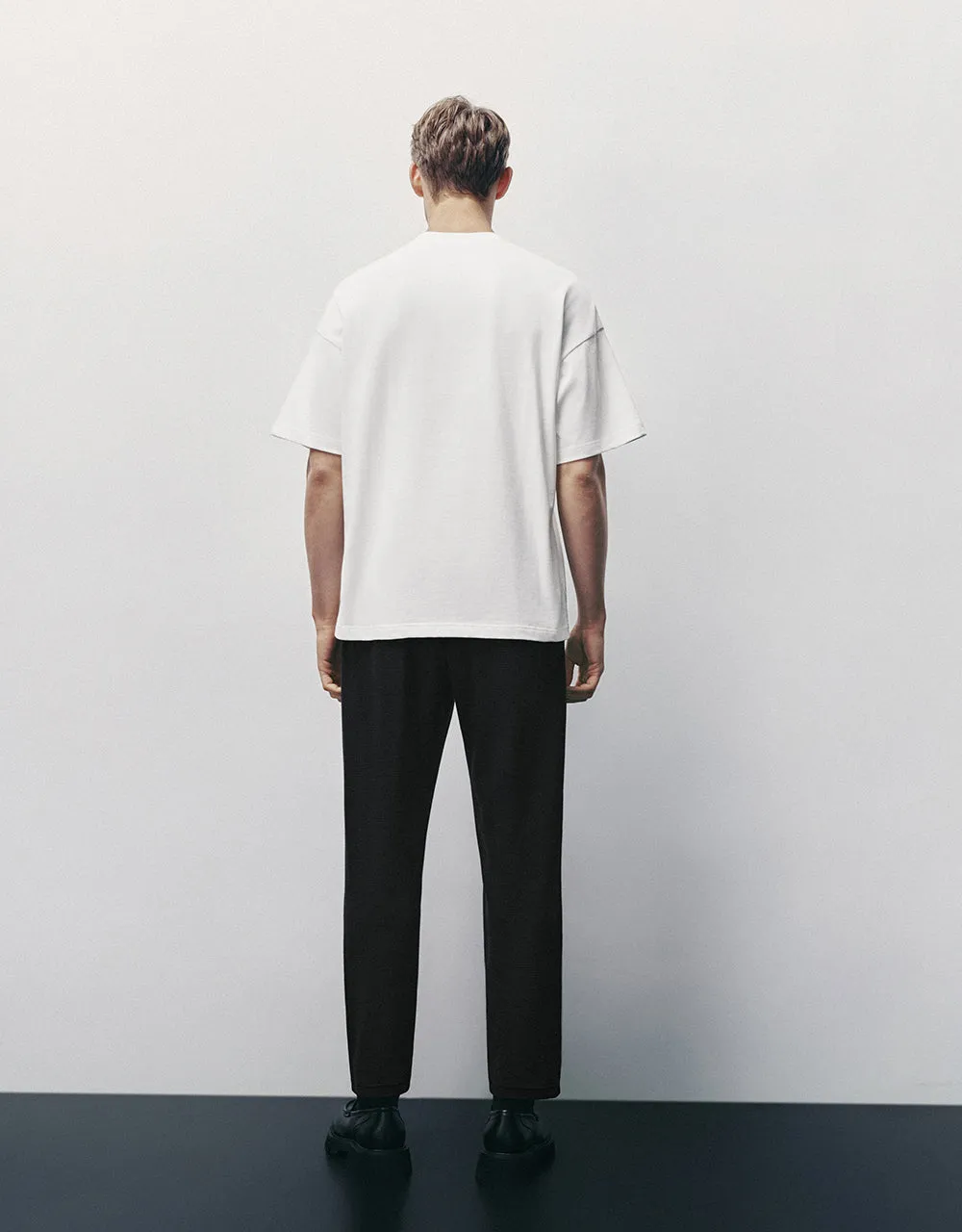 Straight Loose T-Shirt sold by Urban Revivo product image thumbnail 5