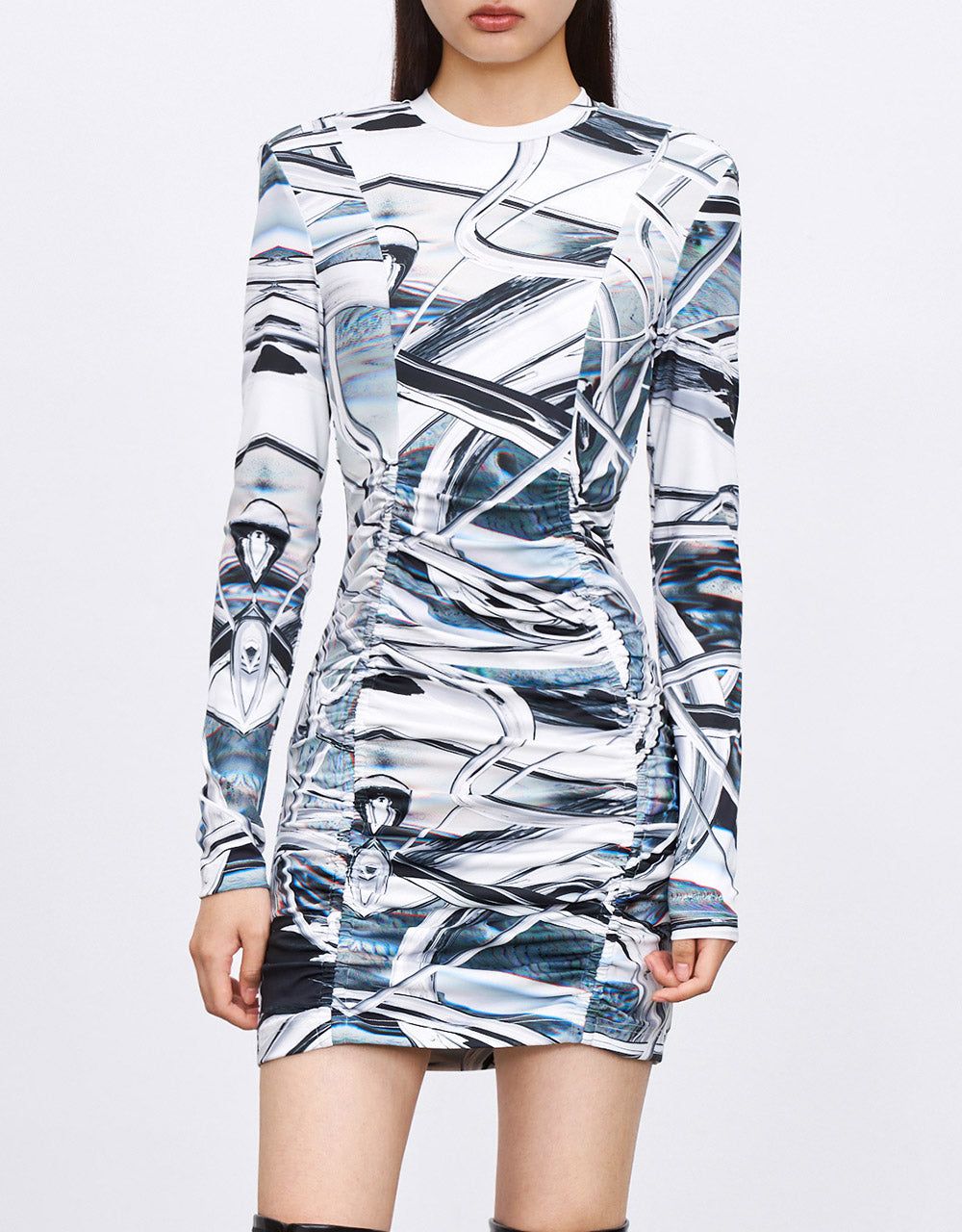 Abstract Print Ruched Front Bodycon Dress sold by Urban Revivo product image thumbnail 3