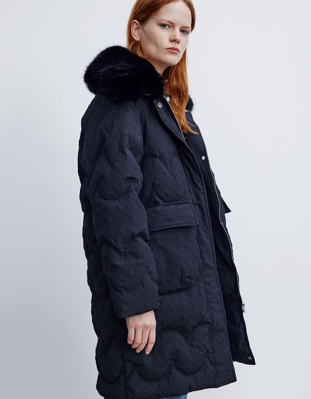 Straight Down Jacket With Detachable Furry Collar sold by Urban Revivo product image thumbnail 3