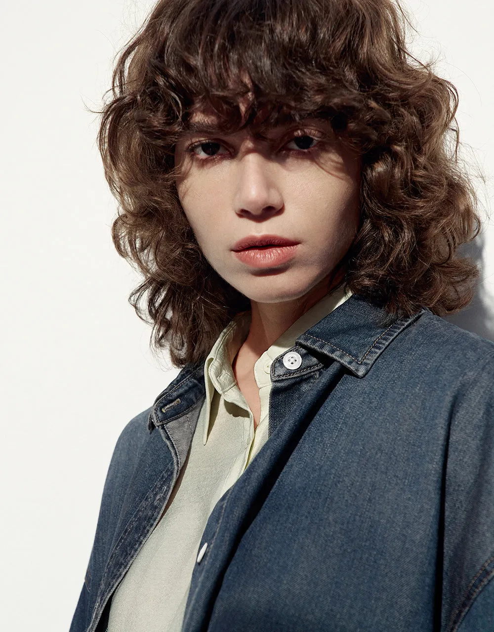 Drop Shoulder Sleeve Lapel Denim Shirt sold by Urban Revivo product image thumbnail 4