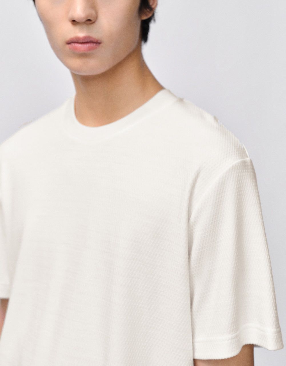 Crew Neck Straight T-Shirt sold by Urban Revivo product image thumbnail 5