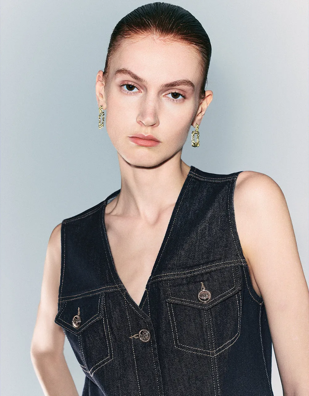 V-Neck Denim Waistcoat sold by Urban Revivo product image thumbnail 4