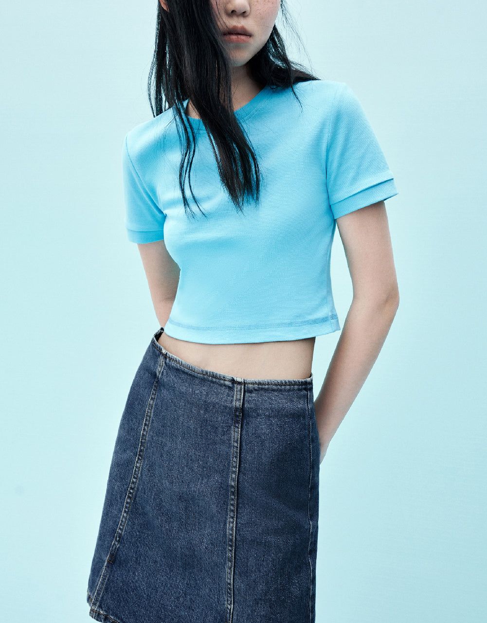 Basic Crew Neck T-Shirt sold by Urban Revivo product image thumbnail 3