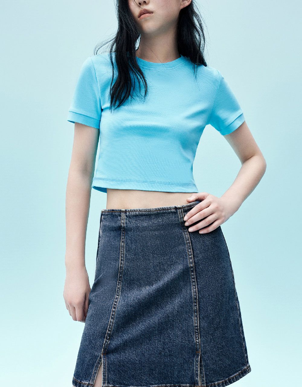 Basic Crew Neck T-Shirt sold by Urban Revivo product image thumbnail 2