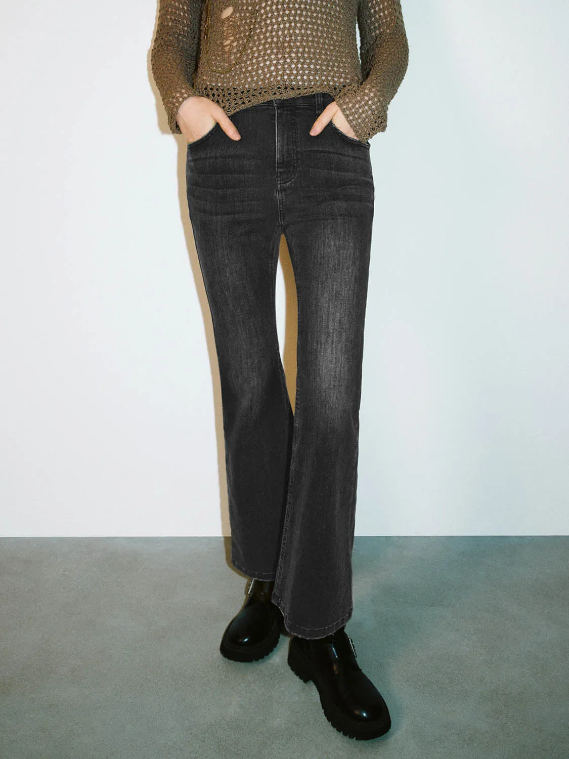 Skinny Flare Jeans sold by Urban Revivo product image thumbnail 2
