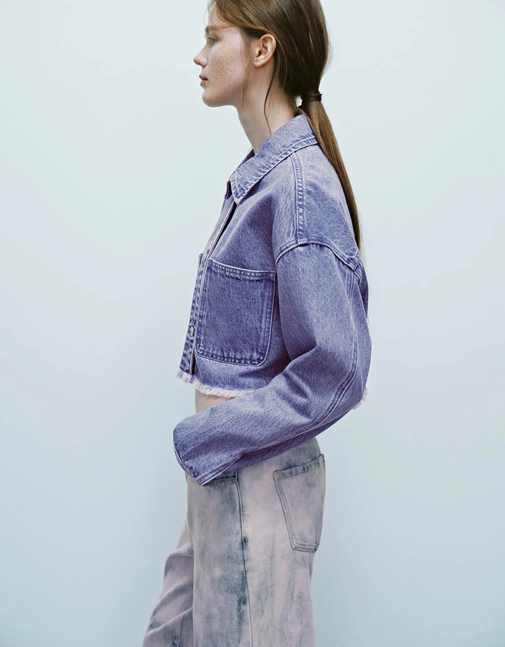 Cropped Gradient Denim Jacket sold by Urban Revivo product image thumbnail 3