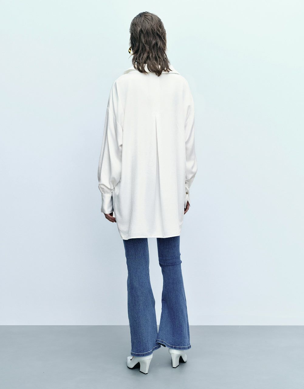 Split Hem Flare Jeans sold by Urban Revivo product image thumbnail 5