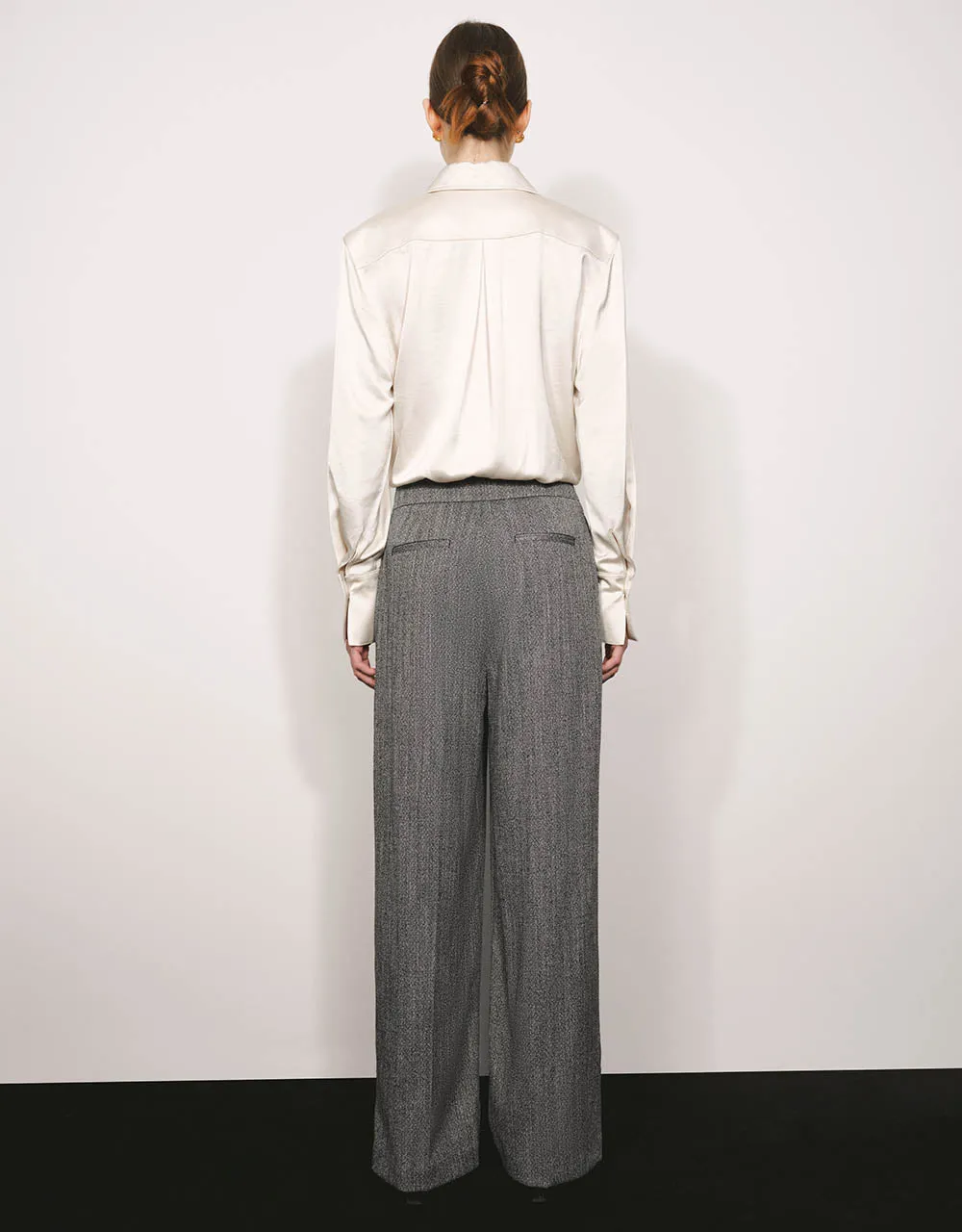 Straight Loose Shirt sold by Urban Revivo product image thumbnail 4