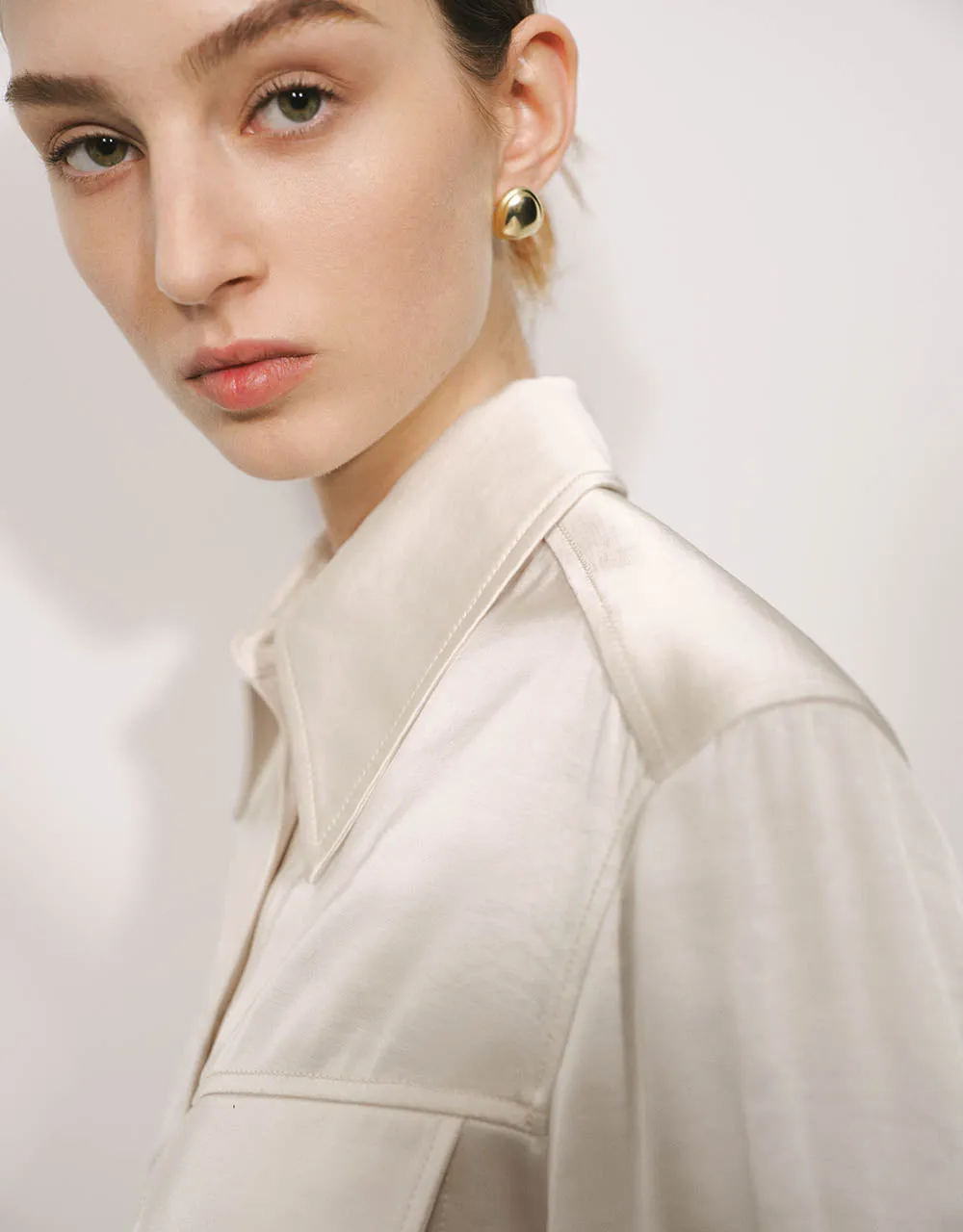 Straight Loose Shirt sold by Urban Revivo product image thumbnail 5