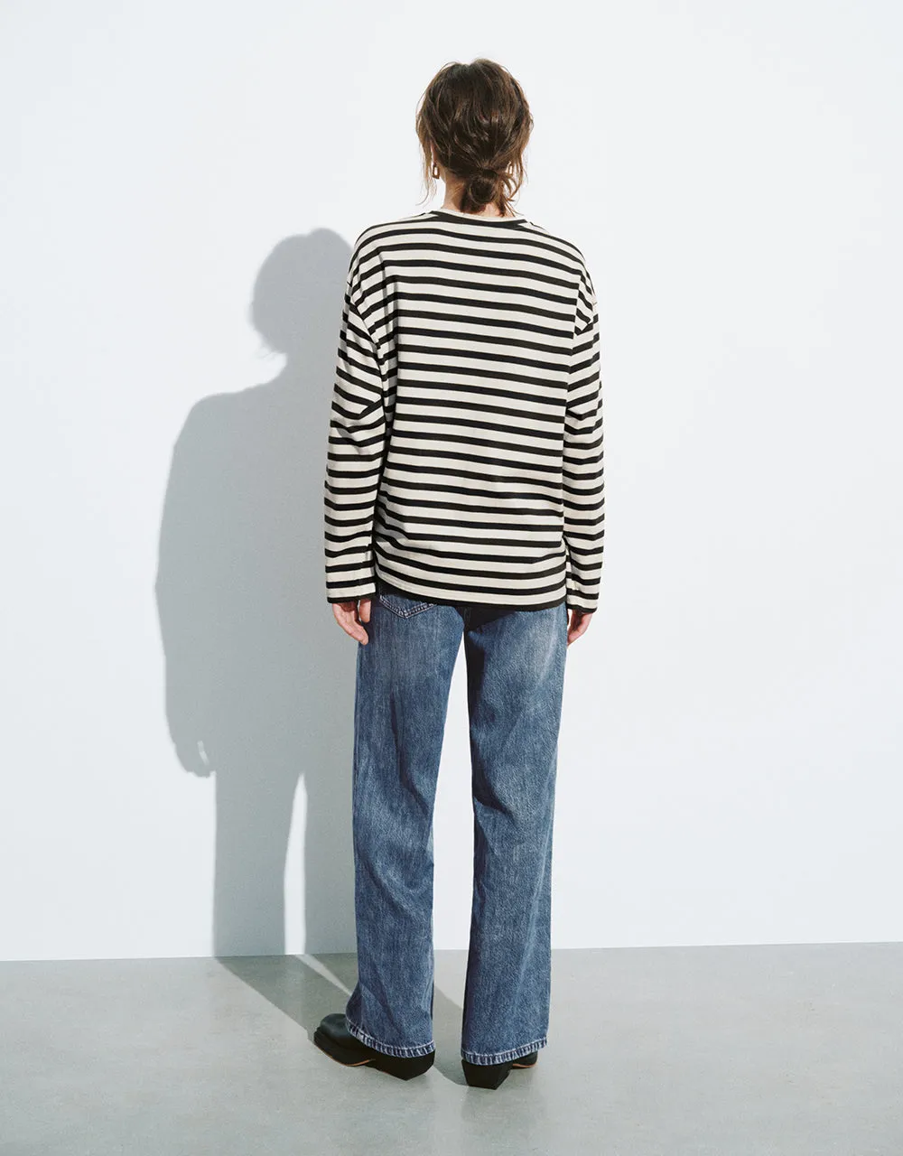 Striped Crew Neck Loose T-Shirt sold by Urban Revivo product image thumbnail 4