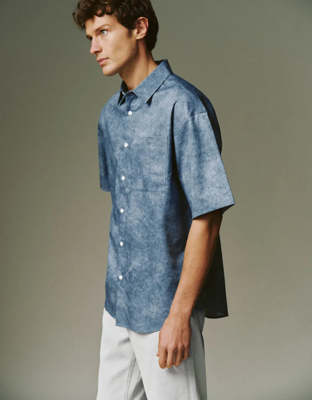 Drop Shoulder Sleeve Oversized Shirt sold by Urban Revivo product image thumbnail 3