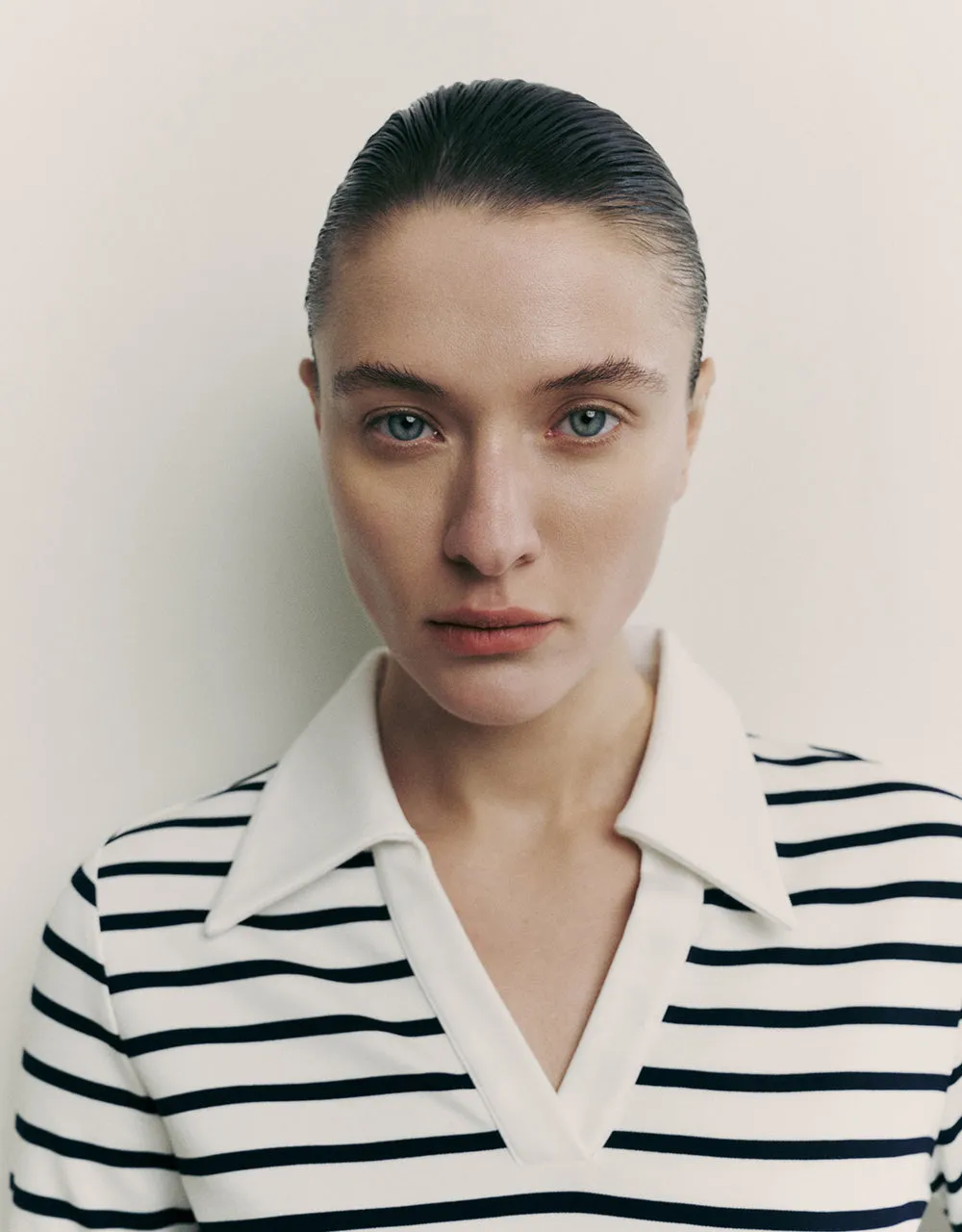 Lapel Skinny Knitted T-Shirt sold by Urban Revivo product image thumbnail 4