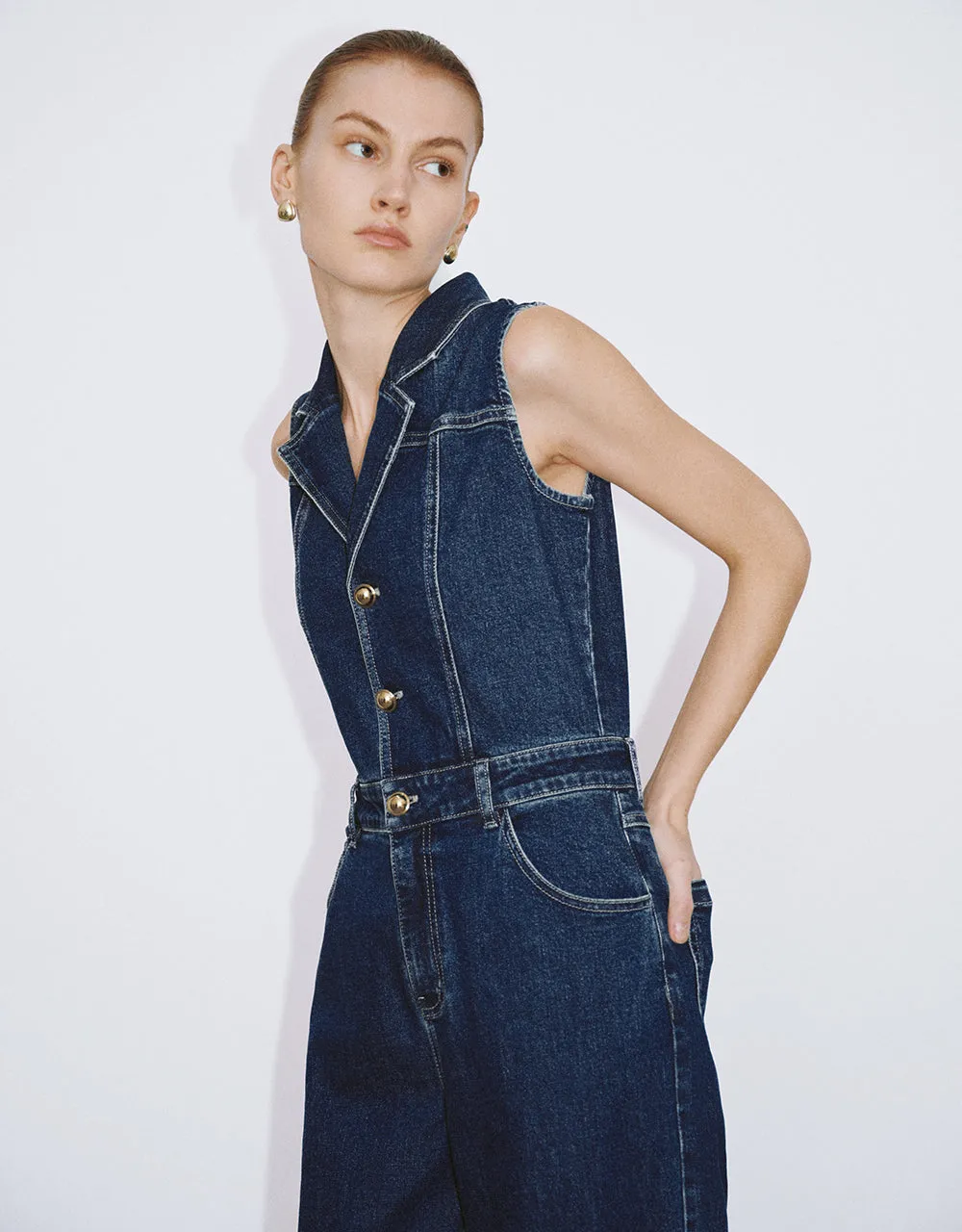 V-Neck Denim Jumpsuit With Belt sold by Urban Revivo product image thumbnail 3