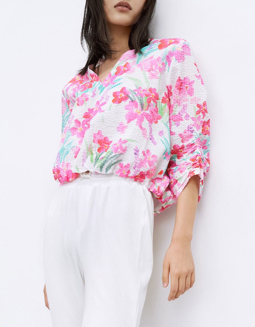 Floral Print Ruched Blouse sold by Urban Revivo product image thumbnail 5