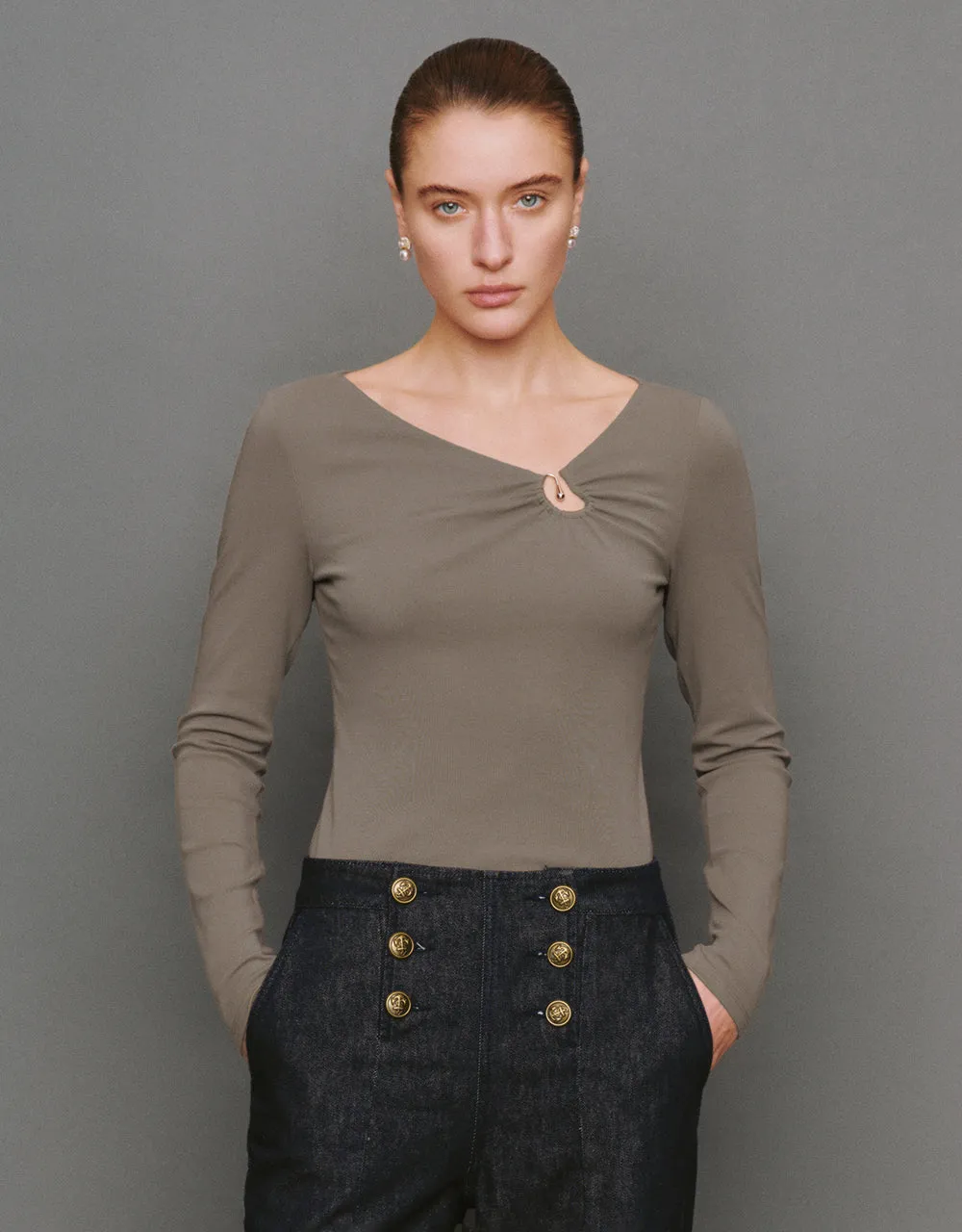 One Shoulder Skinny T-Shirt sold by Urban Revivo