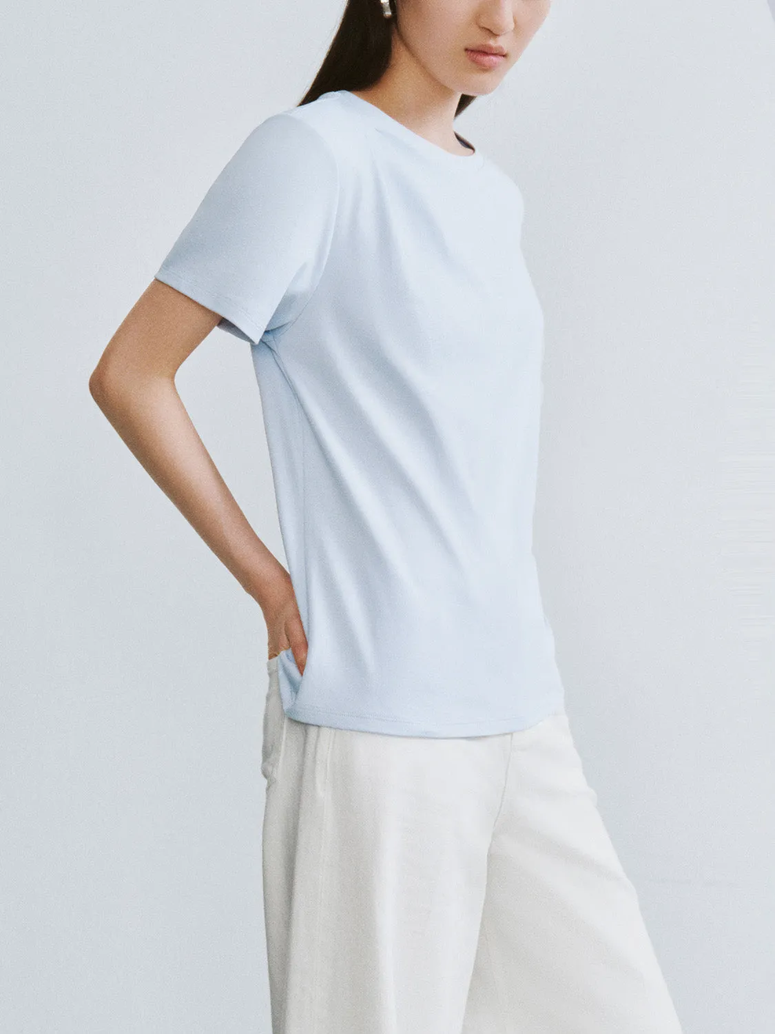 Crew Neck Straight T-Shirt sold by Urban Revivo product image thumbnail 3