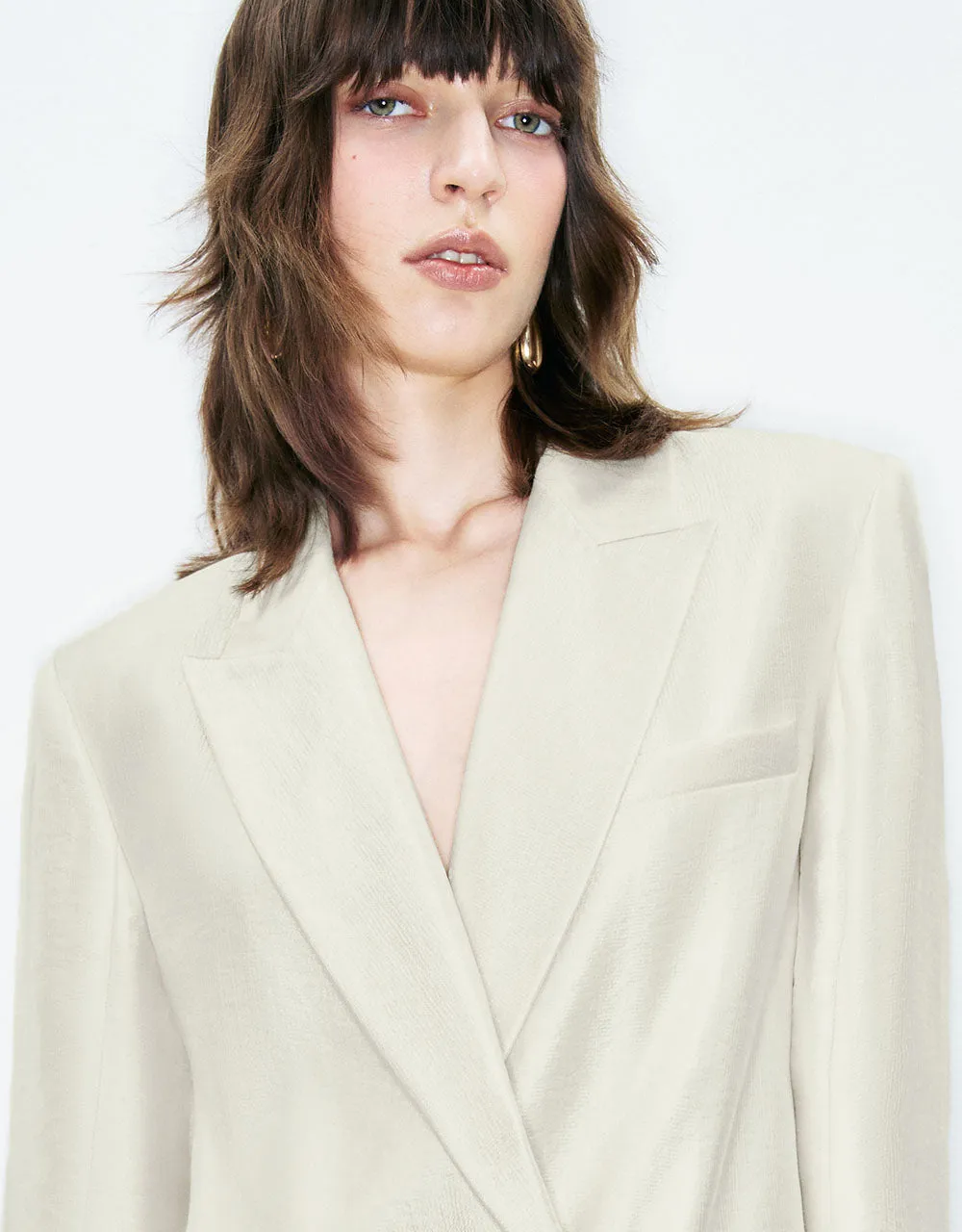 Peak Lapel Double Breasted Blazer sold by Urban Revivo product image thumbnail 4
