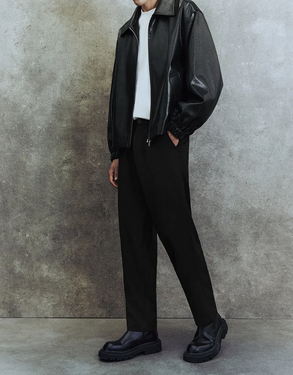 Carrot Fit Pants sold by Urban Revivo product image thumbnail 4