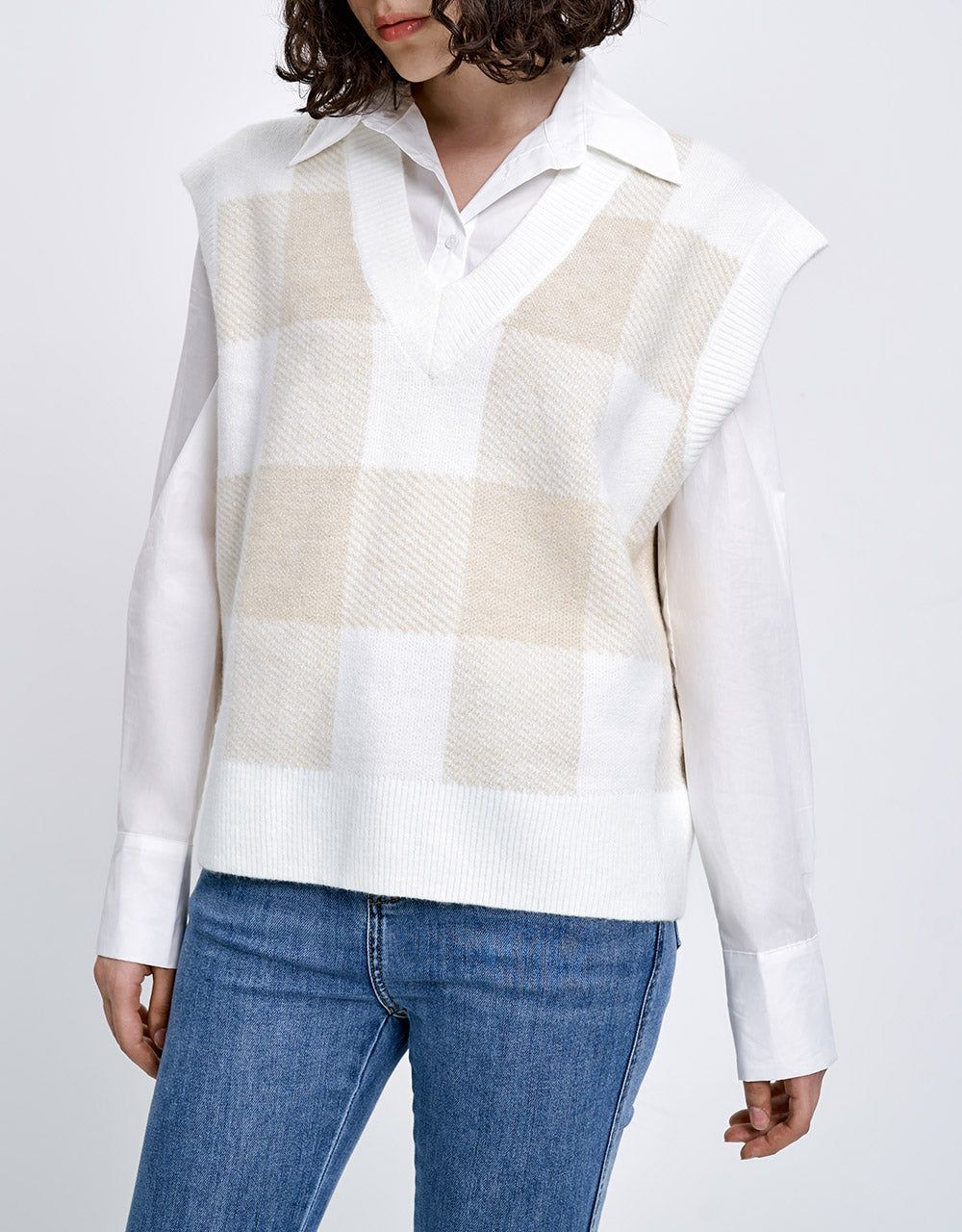 Plaid Sweater Vest sold by Urban Revivo product image thumbnail 5