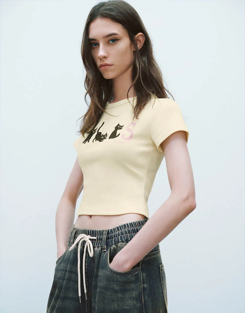 Printed Crew Neck Skinny Knitted T-Shirt sold by Urban Revivo product image thumbnail 3