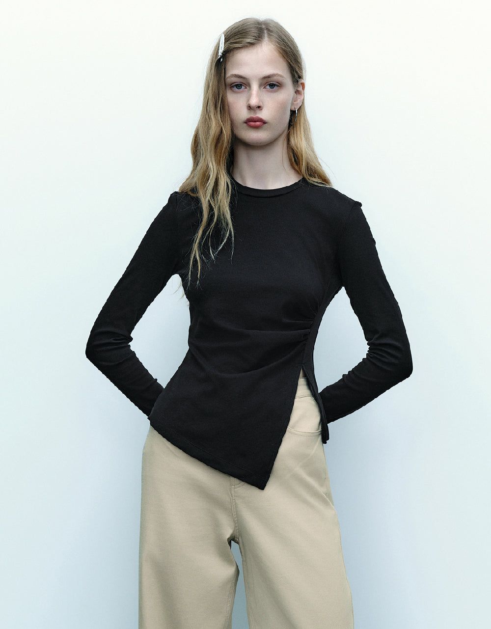 Split Hem Crew Neck Sweatshirt sold by Urban Revivo