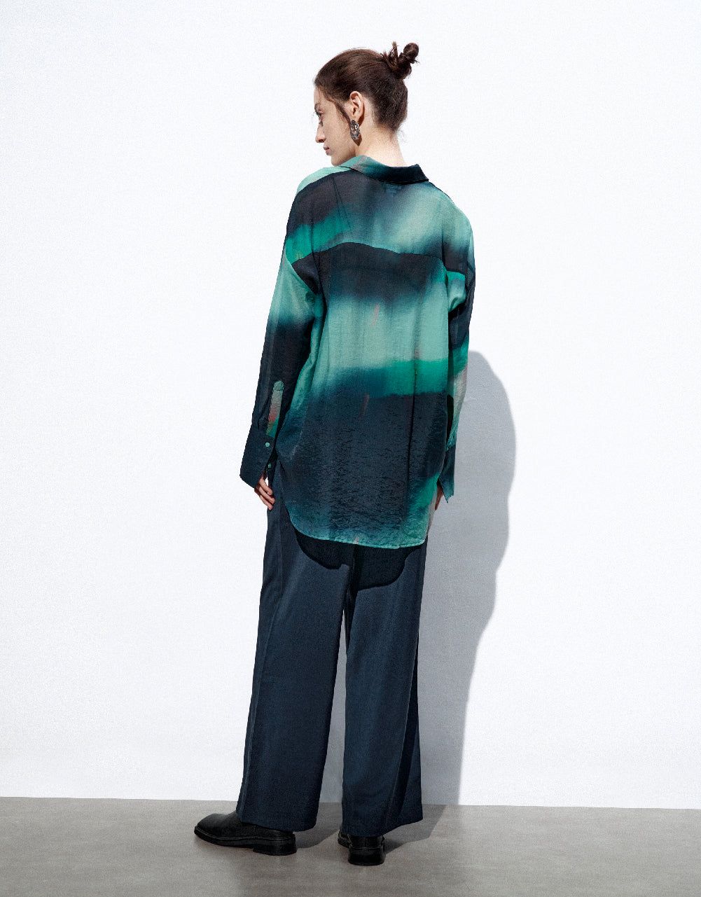 Elastic Waist Wide-Leg Pants sold by Urban Revivo product image thumbnail 5