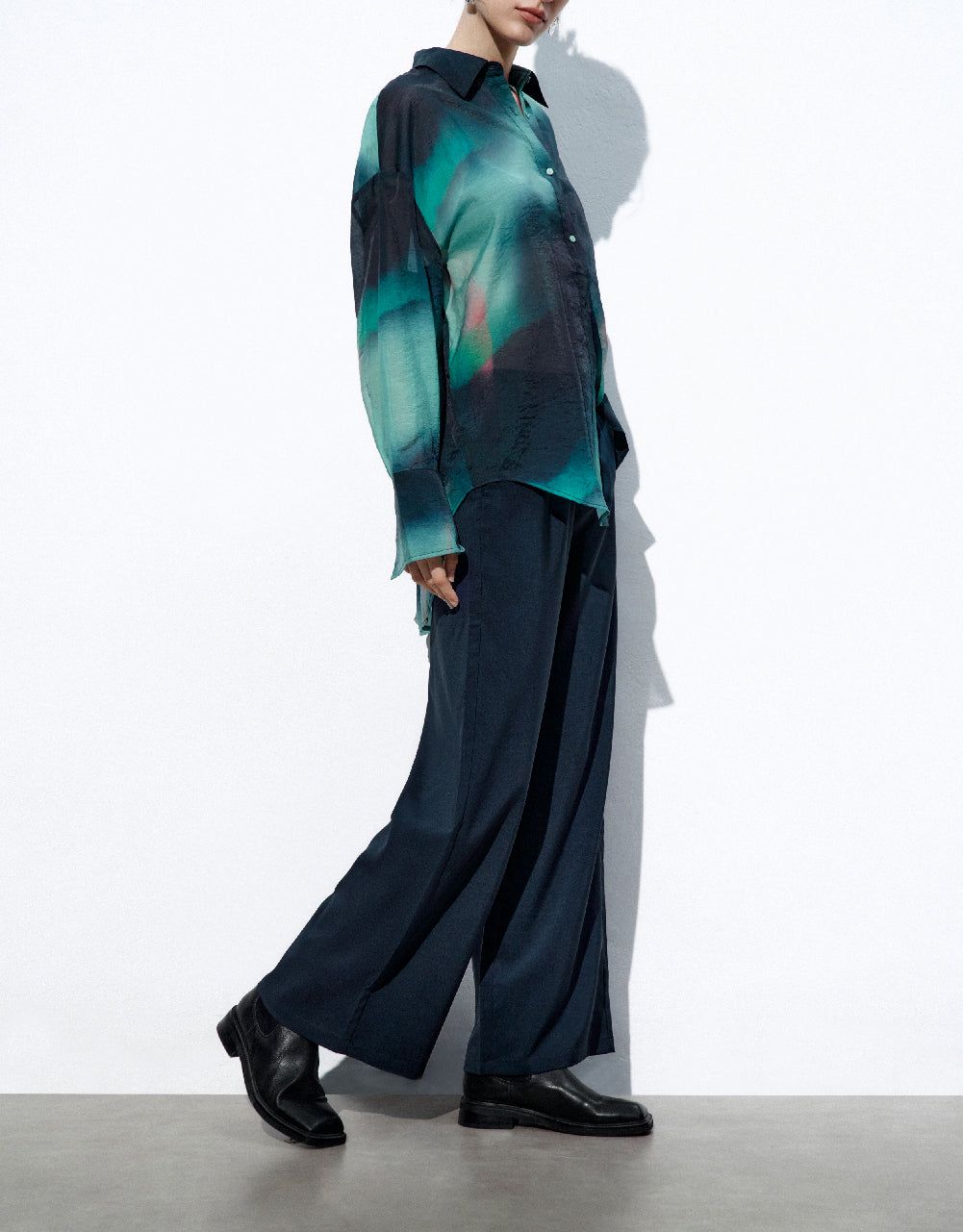 Elastic Waist Wide-Leg Pants sold by Urban Revivo product image thumbnail 4