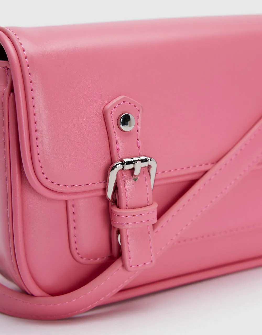 Vegan Leather Messenger Bag sold by Urban Revivo product image thumbnail 5