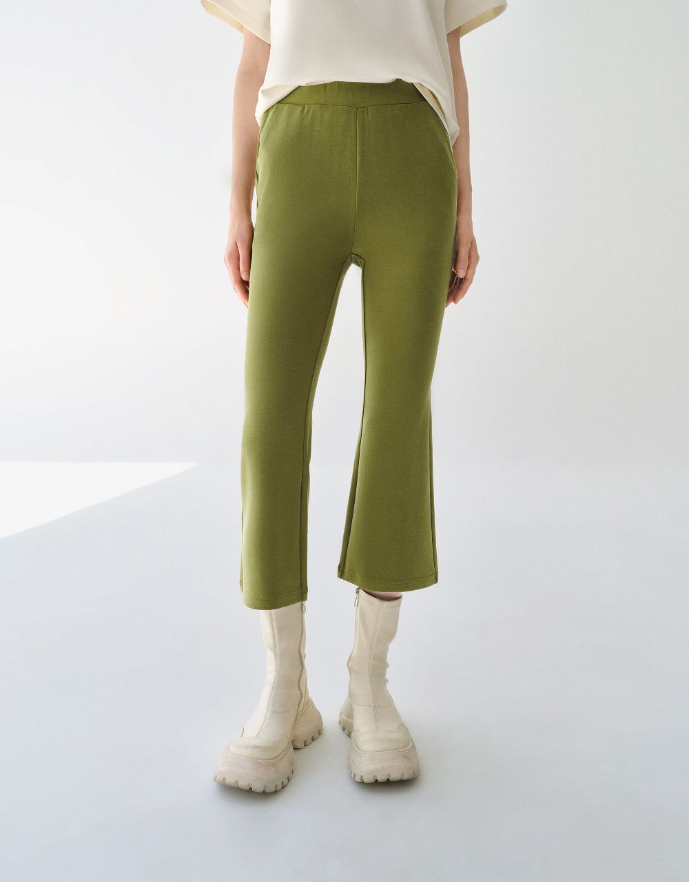 Knitted Flare Pants sold by Urban Revivo product image thumbnail 2
