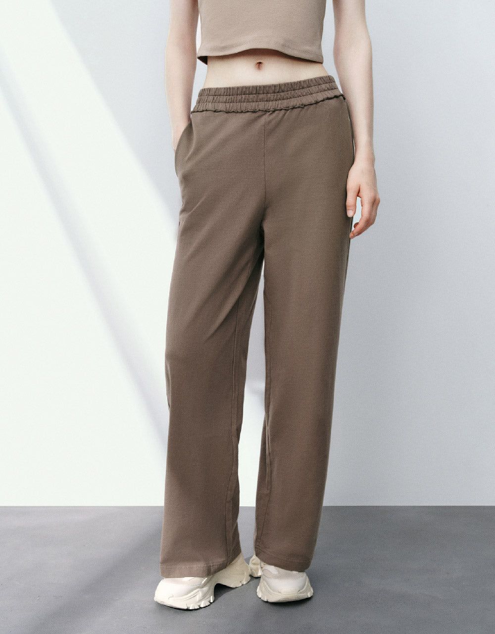Elastic Waist Knitted Straight Pants sold by Urban Revivo product image thumbnail 2