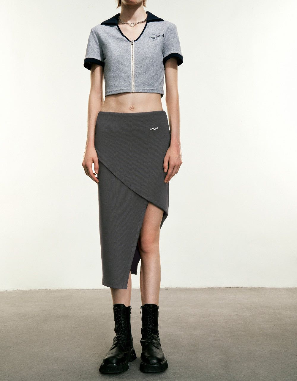 Asymmetric Midi Straight Skirt sold by Urban Revivo product image thumbnail 2