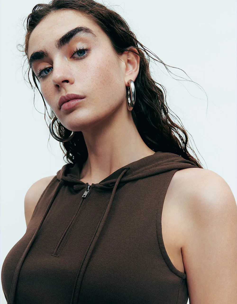 Sleeveless Hooded Straight Dress sold by Urban Revivo product image thumbnail 4