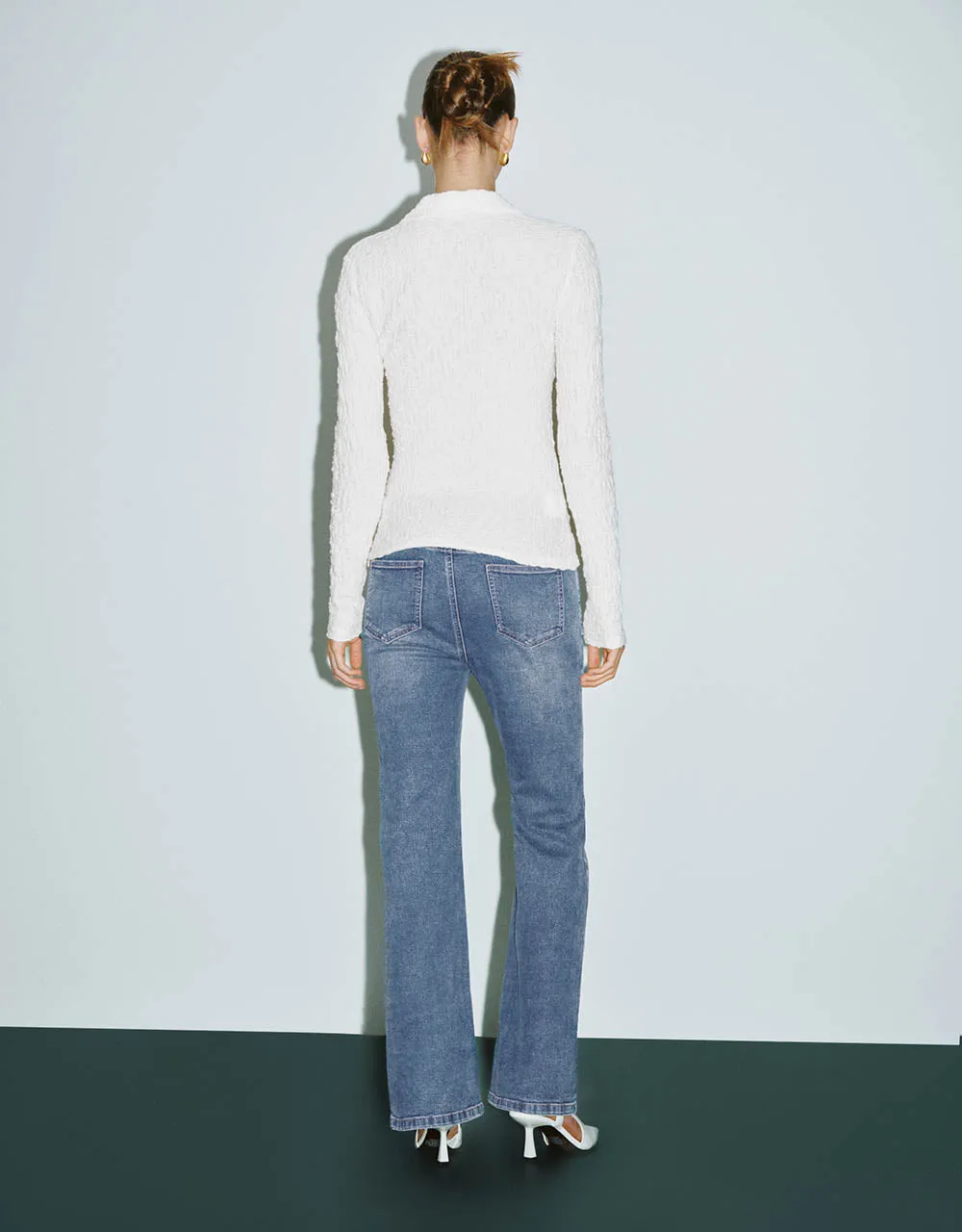 V-Neck Knitted Skinny T-Shirt sold by Urban Revivo product image thumbnail 5