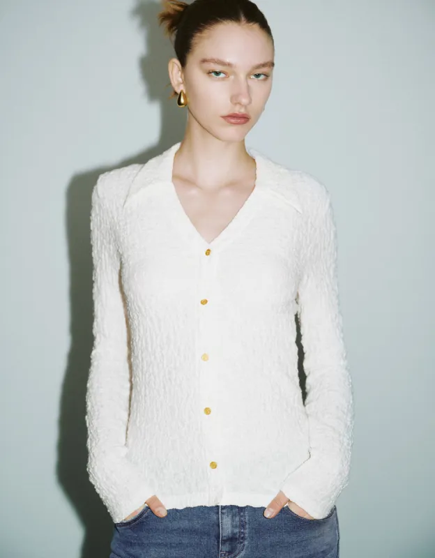 V-Neck Knitted Skinny T-Shirt sold by Urban Revivo