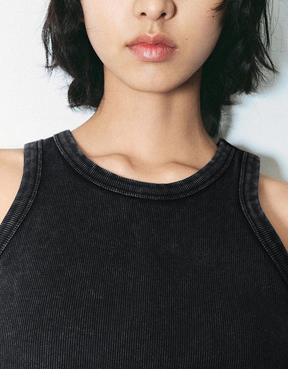 Sleeveless Crew Neck Skinny Knitted Dress sold by Urban Revivo product image thumbnail 4