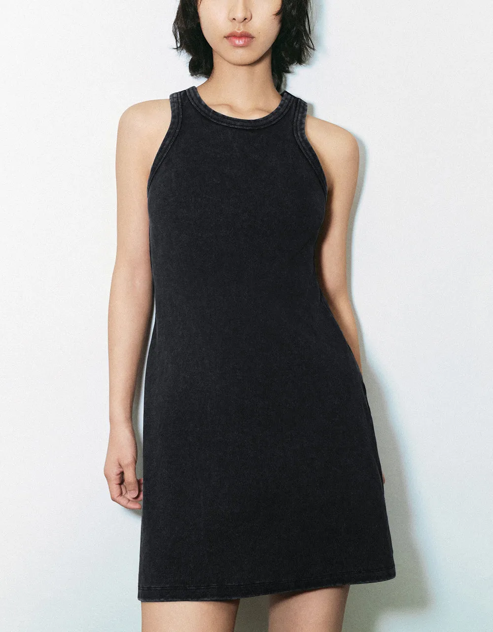 Sleeveless Crew Neck Skinny Knitted Dress sold by Urban Revivo product image thumbnail 2