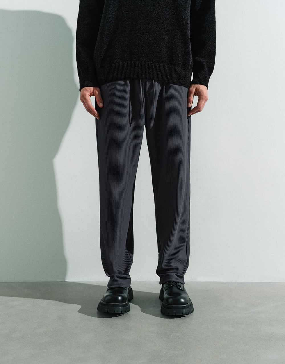 Drawstring Waist Straight Pants sold by Urban Revivo product image thumbnail 3